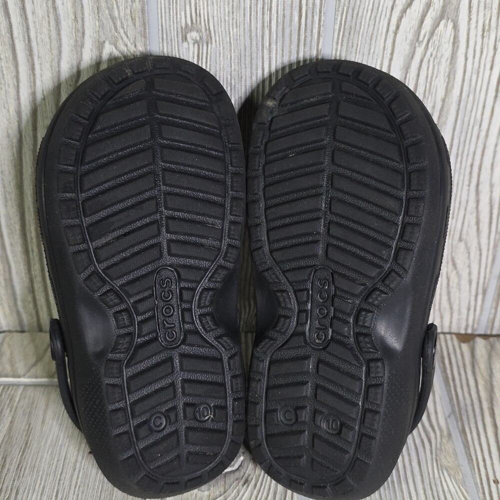 CROCS Classic Lined Clogs Black and Red Buffalo Check Fleece Child Size 10 - Picture 7 of 11